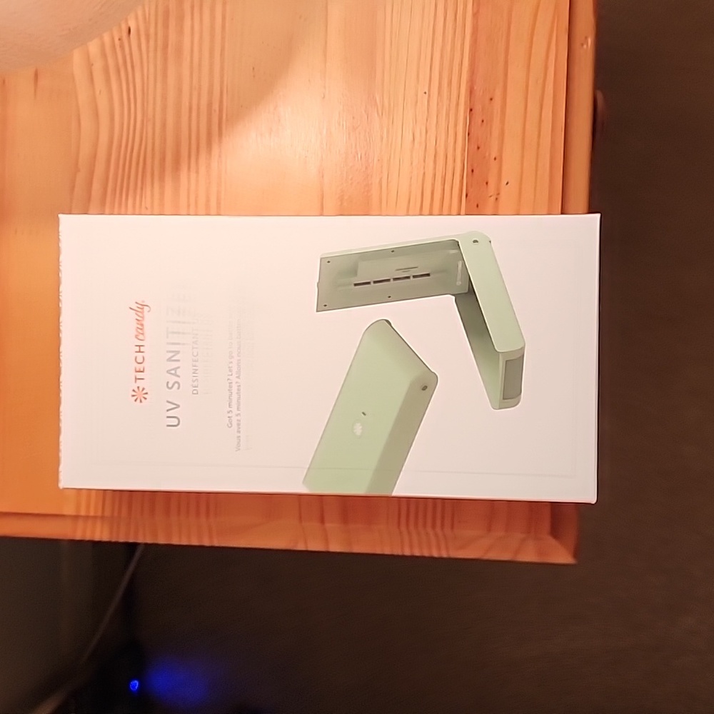 TECH CANDY UV Sanitizing Box -Disinfection/Sterilization -Mint Green-NIB